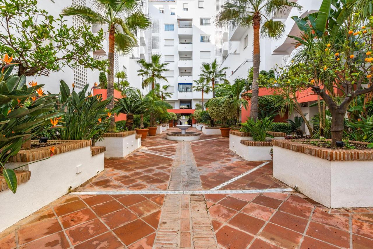 Modern Studio In Medina Garden - Puerto Banus มาร์เบยา ภายนอก รูปภาพ